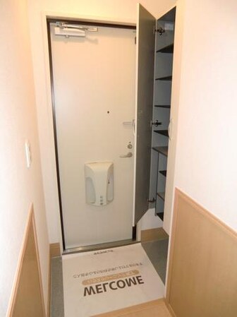 イーズフィールド Bの物件内観写真